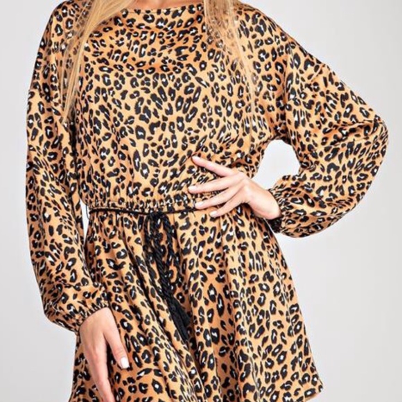 *NEW* TAUPE LEOPARD PRINT LONG SLEEVE SHORT DRESS - Picture 1 of 3